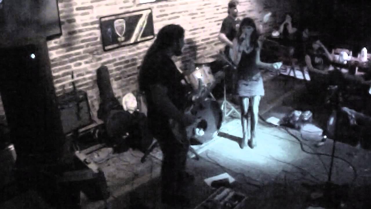 Red Dust ao vivo no Burburinho (29-08-2014) - YouTube