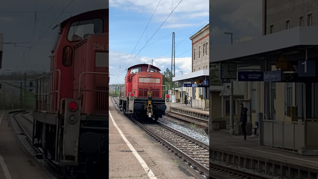 Eine BR 294 der DB fährt als Einzellok durch Steinach