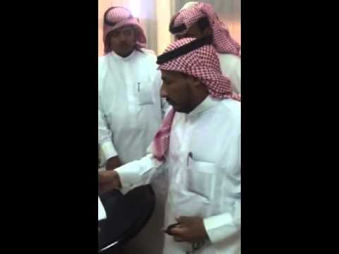موظف بلدية الطائف يخفي امر خالد الفيصل في انهاء معامله
