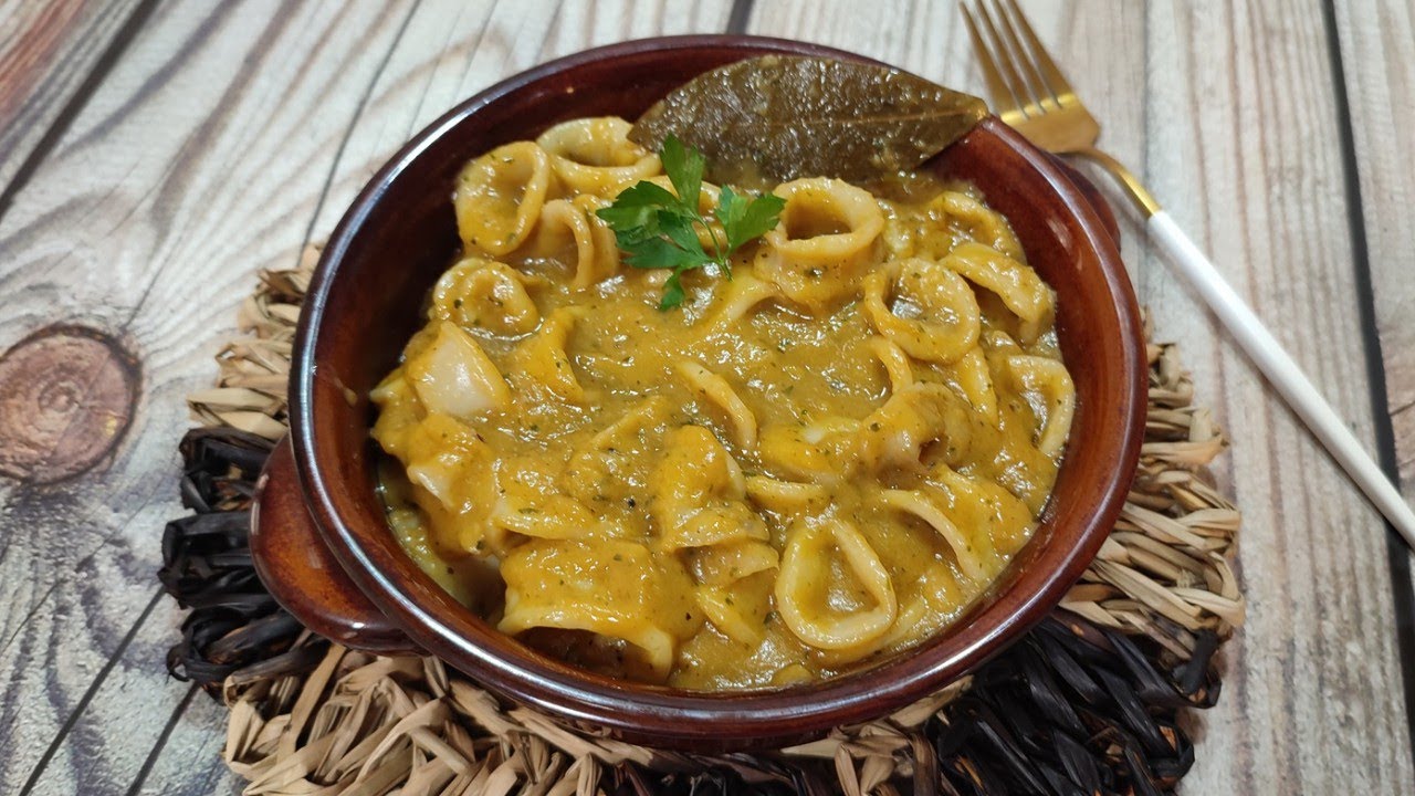 CALAMARES ENCEBOLLADOS,receta casera y paso a paso con Mambo!!!