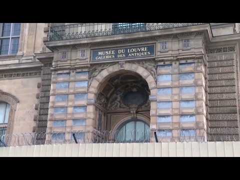 No comment: Museums in Paris closed