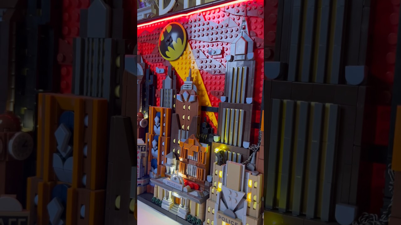 GCPD & Gotham City turned on the Bat Signal! 