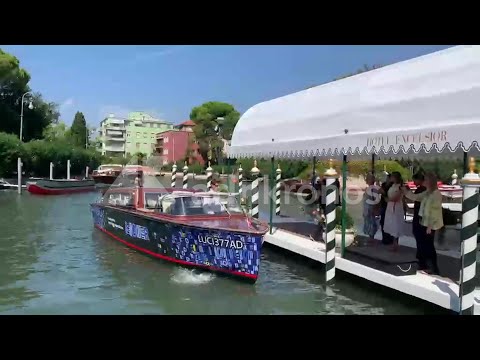 Video Venezia 83, l'arrivo della conduttrice del Festival Greta Scarano - Video