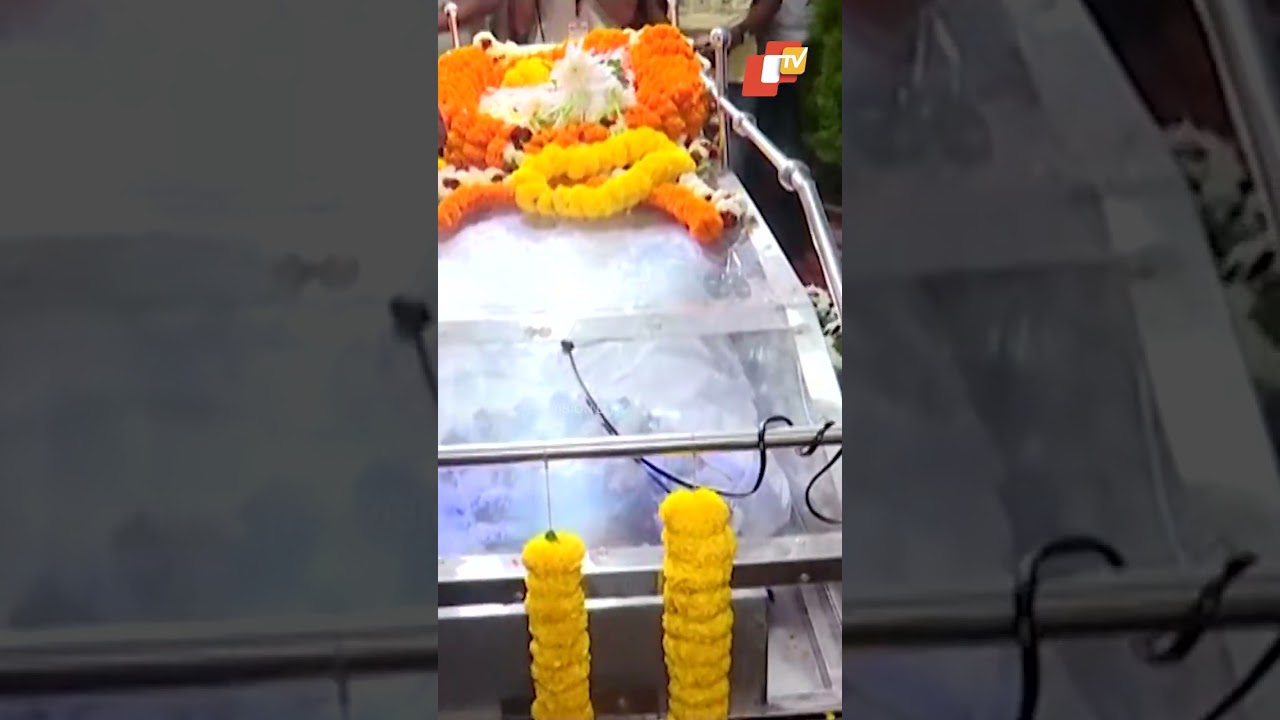 Political leaders, supporters and others pay final respects to Naba Das