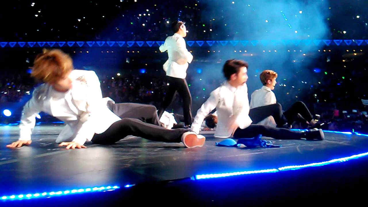 141030 Music Bank in Mexico  EXO-K (Growl)