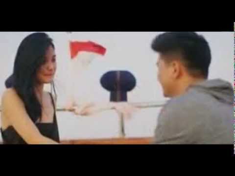 Glen alinskie melamar Chelsea Olivia dikapal dengan romantis banget