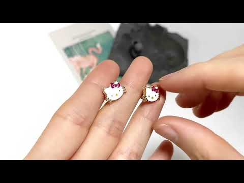 Сережки дитячі для вух гвоздики пусети Liresmina Jewelry сережки у вигляді кота Hello Kitty Хелоу Кітті, видео 1