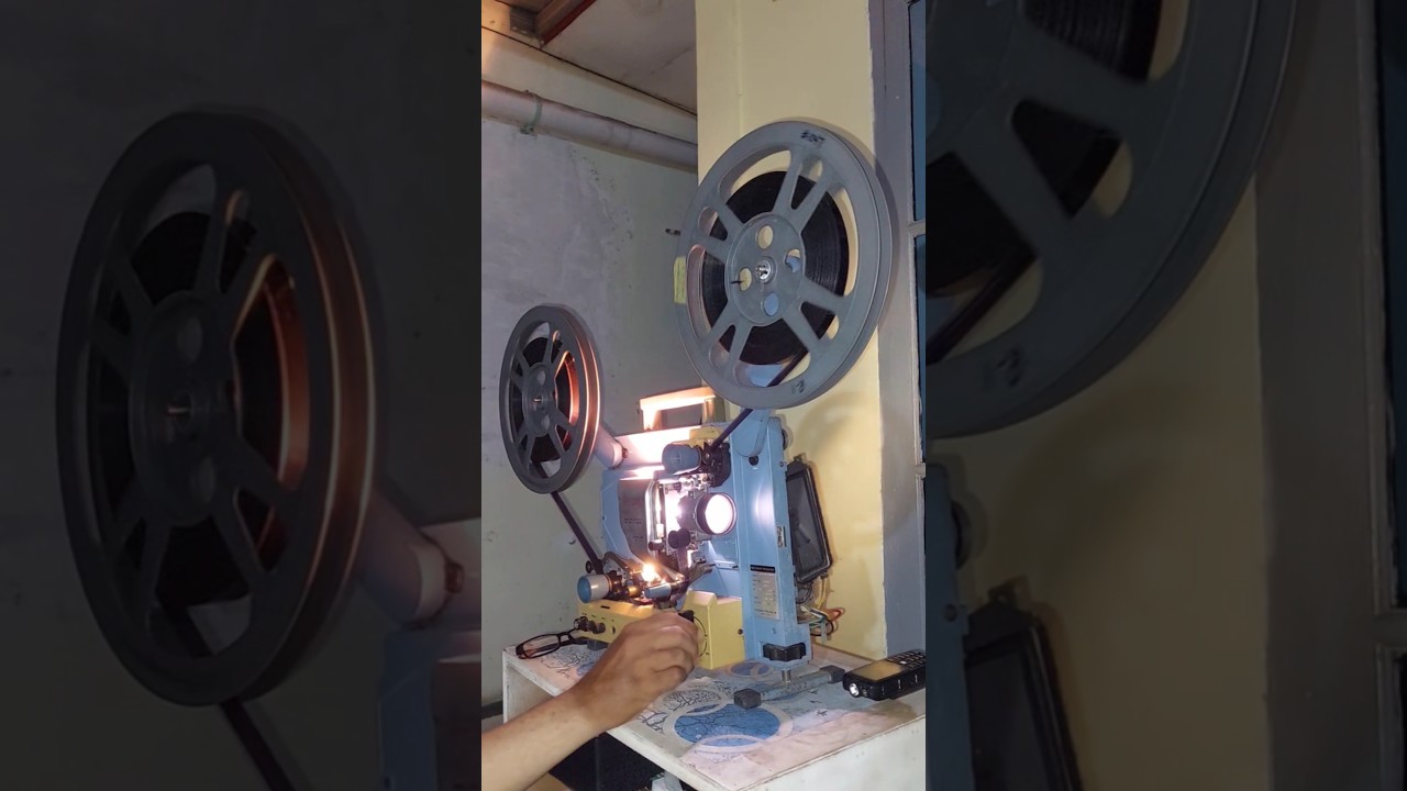 Nice Projector (Hokushin 16mm) 
