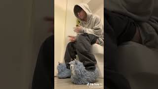 pov porque demoras tanto en el baño @Carreraaa @Carretres @Carrerita #viral #viralvideo