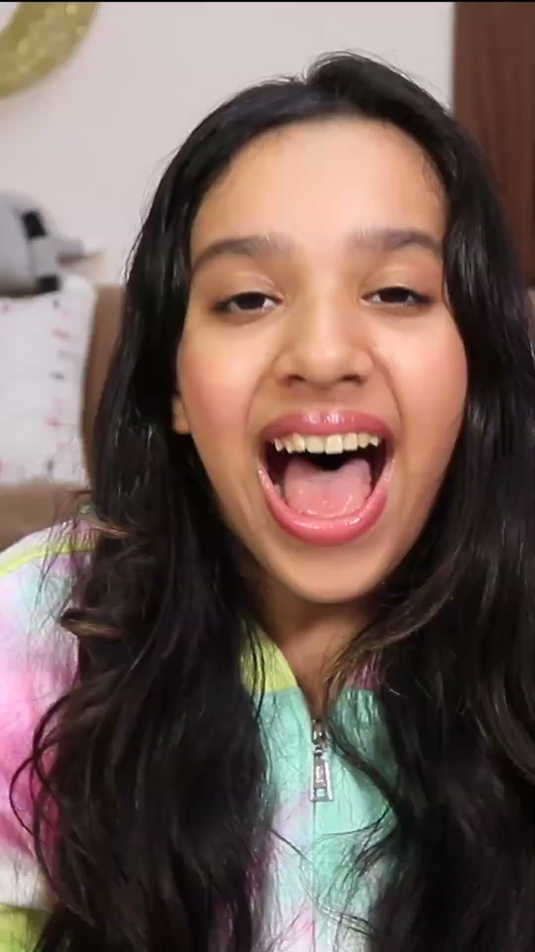 Shfa and Eid gifts  شفا و هدايا العيد !! #shortsvideo