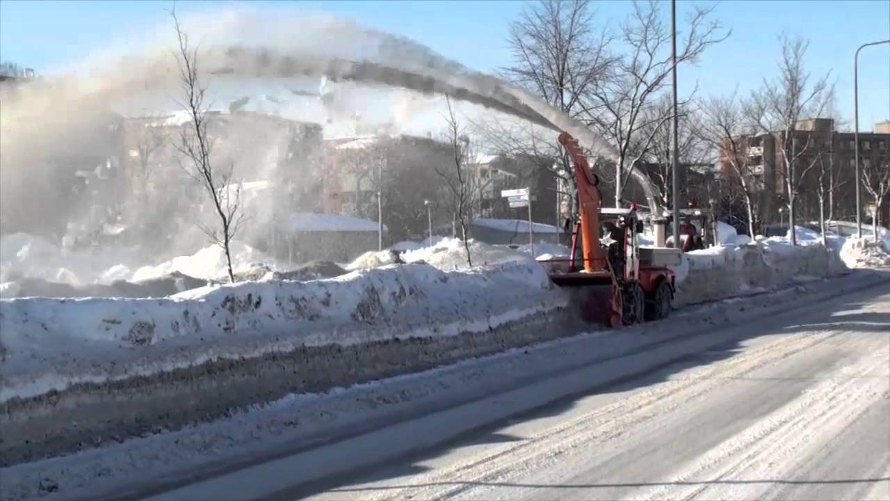 Holder S 990 Schneefräsen und Schneeverladen mit Kahlbacher Schneefraese