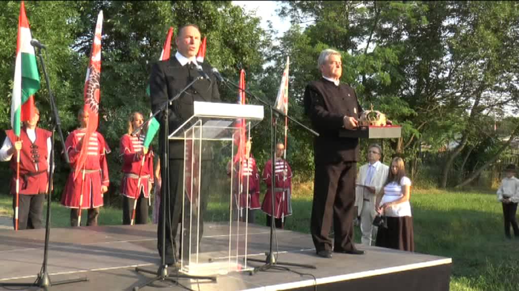 Történelmi Magyarország Emlékpark ünnepélyes átadása Kétpó 2015