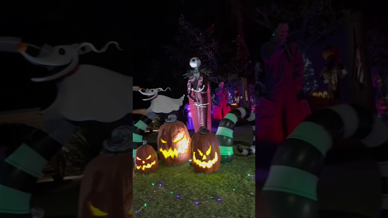 Neighborhood decorations in Missouri City