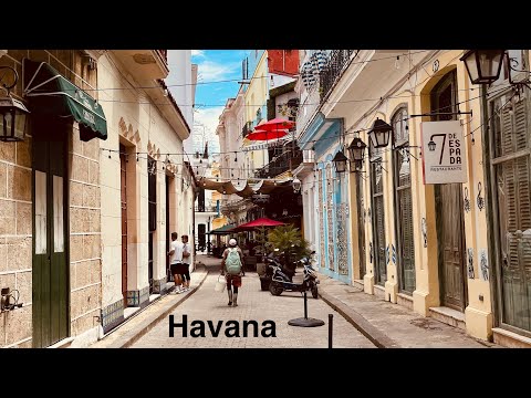 No tourists, cafes & restaraunts empty