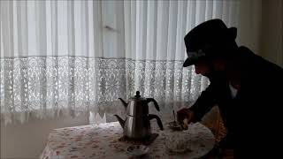 Çay Bardağı Sıcak Fazla Uzağa Gitmiş Olamazlar