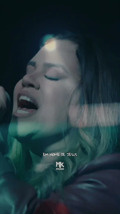"Em nome de Jesus, as cadeias quebrarão" Assista "Há Poder No Nome" da Sarah Farias e One Service