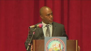 Tony Thurmond sworn in for second term as CA superintendent of schools