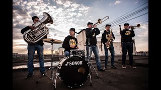 Ленинград — Рыба COVER (уличные музыканты Brevis Brass Band)