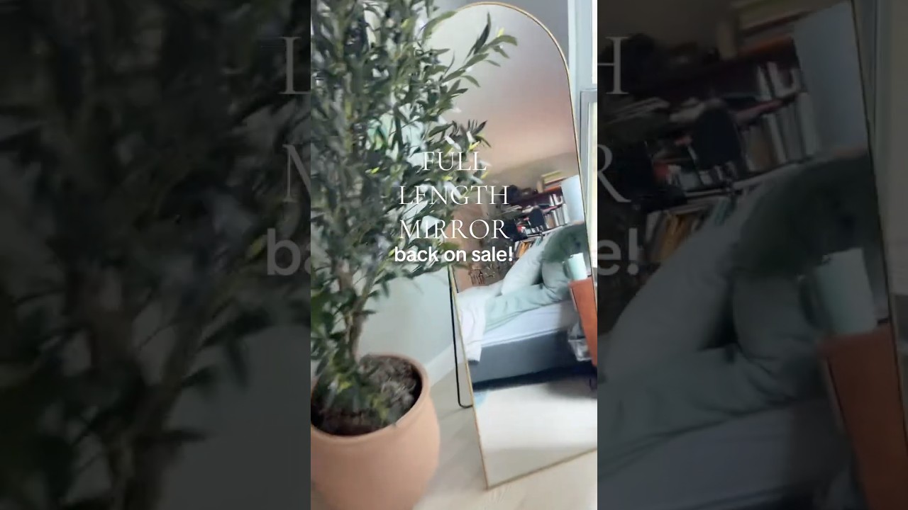 This stunning 21x64” gold arched full-length mirror is finally back on sale after months! ✨ Adds the