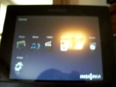 insignia-ns-dpf8ip-digital-picture-frame-with-iphone/ipod-dock---review