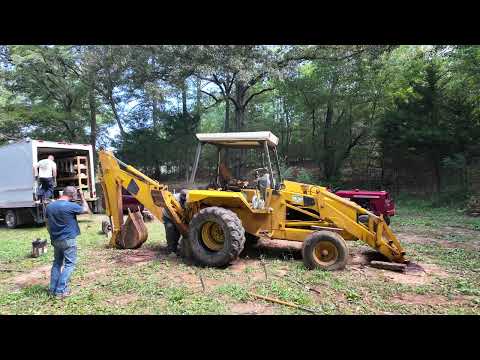 We Got A Backhoe, Lets Get It In Shape To Work.