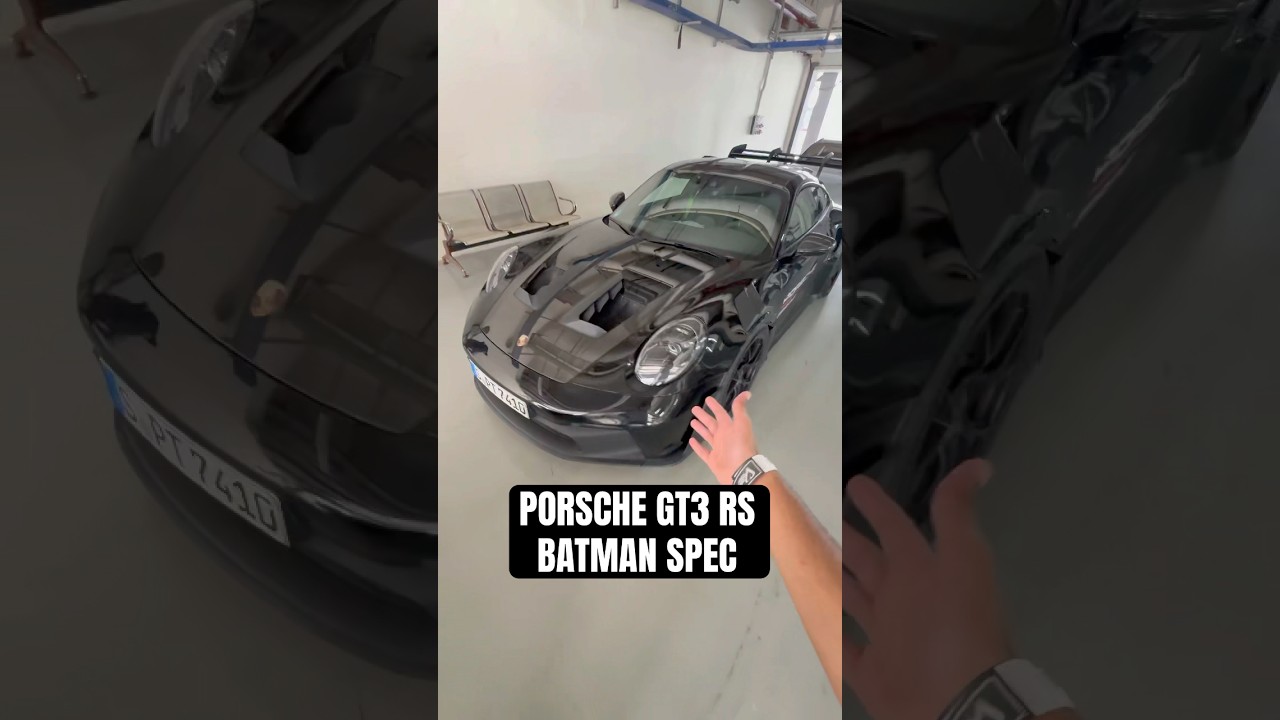 Yes Mr Wayne, the GT3 RS does indeed come in black 🖤