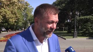 Дмитрий Саблин наградил соавторов книги «Дети не лгут»
