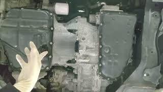 How dumb dumbs Drain the transmission instead of  the engine oil hears how its happens