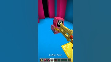 Minecraft Squid Game Crazy Sniper Pink Soldier🔥🤯💥 (Die With a Smile) #minecraft #shorts #squidgame