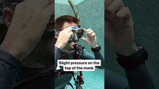 Water in your mask? Simple!