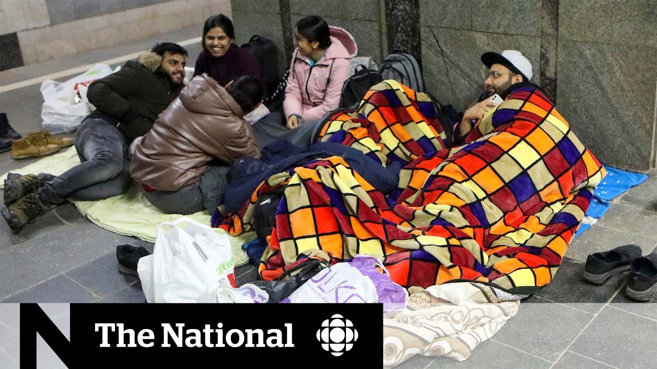 Influx of Russian troops has Ukrainians seeking shelter