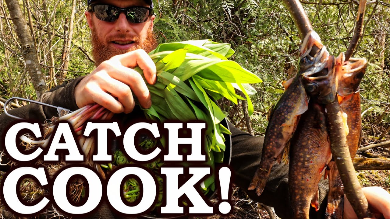 Eating Only What We Find in the Forest!  Catch and Cook Survival Challenge  