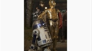 映画『スター・ウォーズ／フォースの覚醒』でC-3POの左腕が！