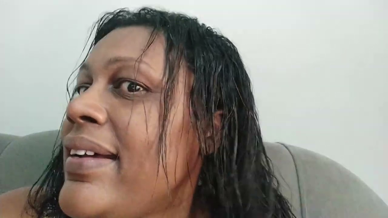 Retocando a raiz com o botox já tava precisando principalmente nos cabelos brancos