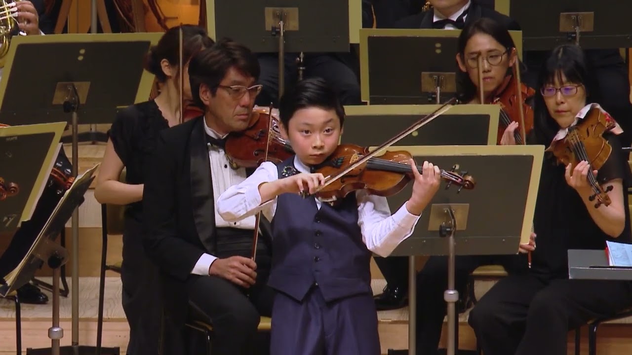 〜弦楽器部門〜［小学生高学年の部］第1 位　近藤 瑠伊