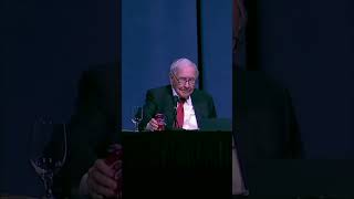 Warren Buffett on BNSF, Railroading & Future Energy