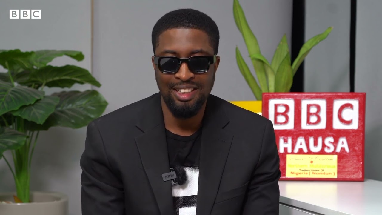 ...Daga Bakin Mai Ita tare da Deezell