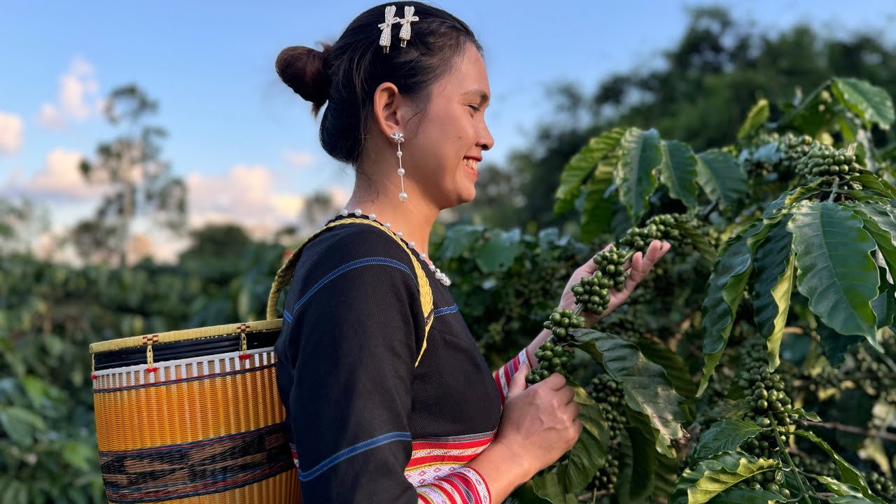 ADOH JRAI BLIK KSOR - AMĬ AMA GĂH GLAI RƠKƠI BƠNAI DJAI HDĬP