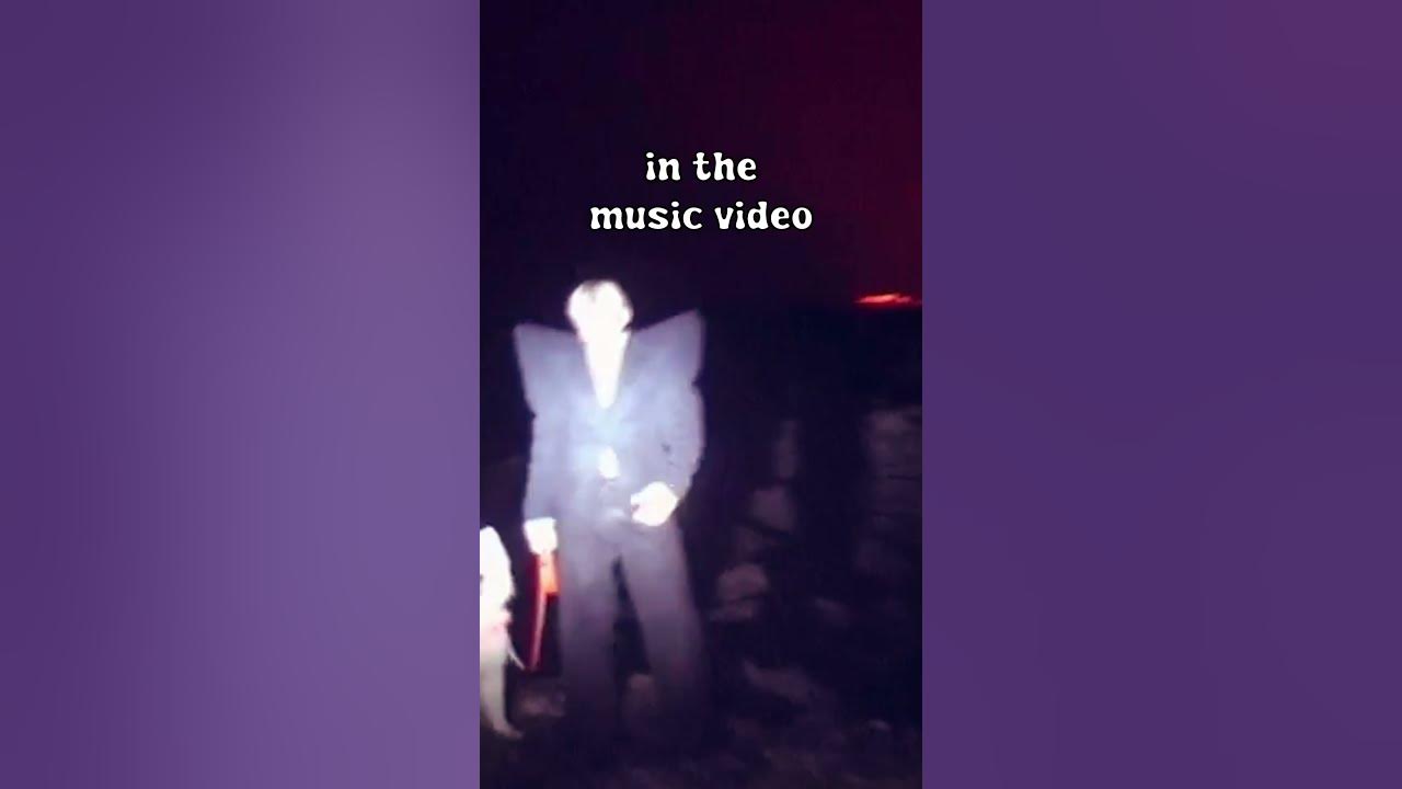 every slide of text in Filthy Dog's music video... #joostklein #filthydog by Snottie every slide of text in Filthy Dog's music video... #joostklein #filthydog by Snottie