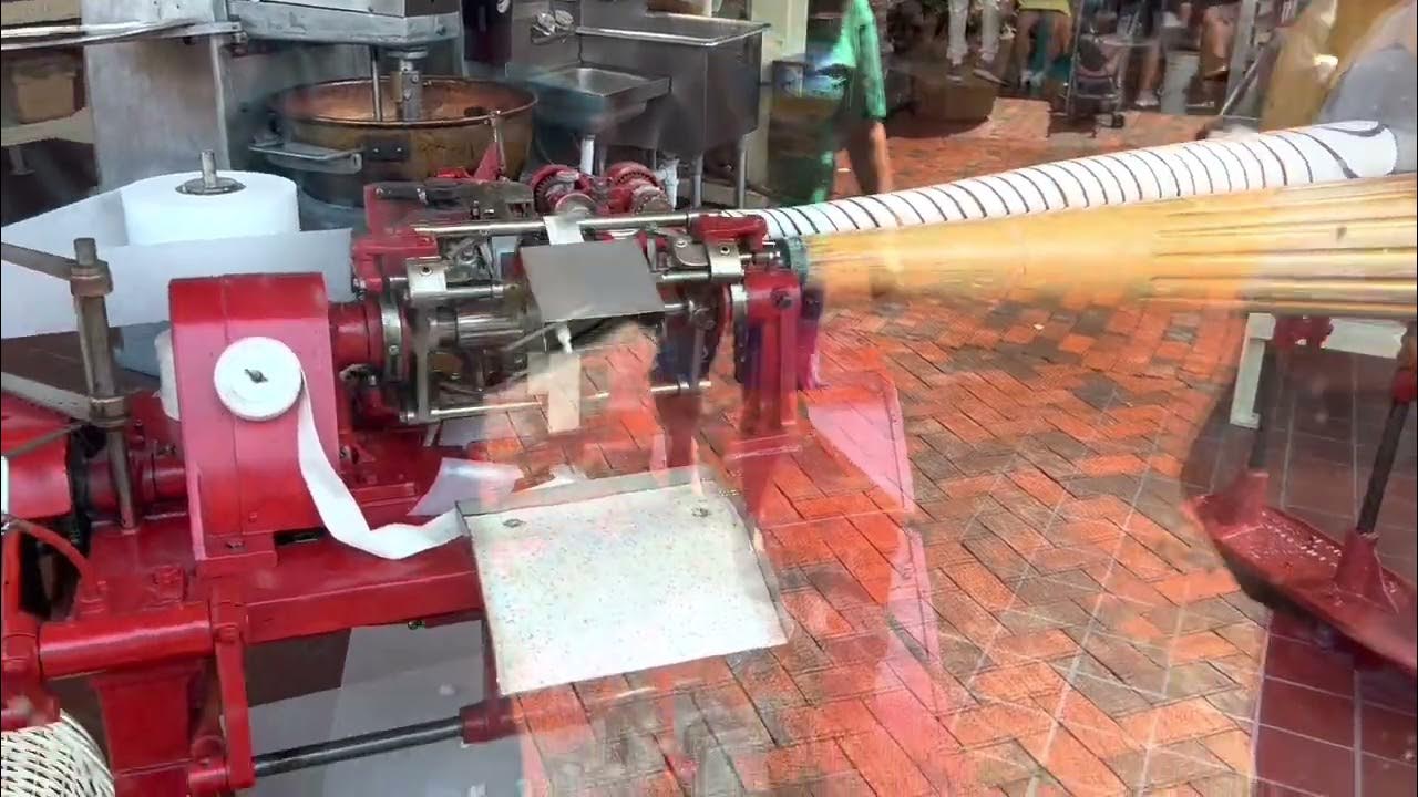 Taffy Logs in Gatlinburg, TN YouTube