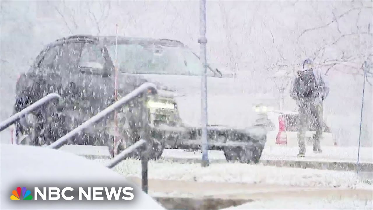 Violent weather slams U.S.: Snow, dust storms and powerful winds as tornado recovery begins