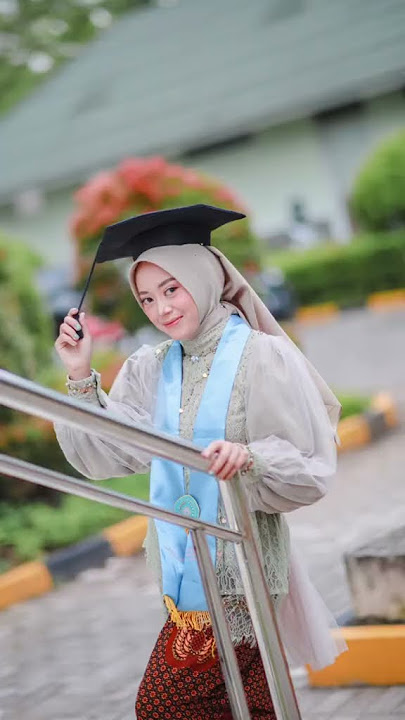 moment wisuda UNIMUS