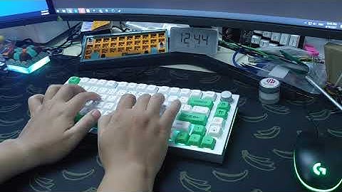 GMMK Pro w/ Glorious Panda lubed with Tribosys3203