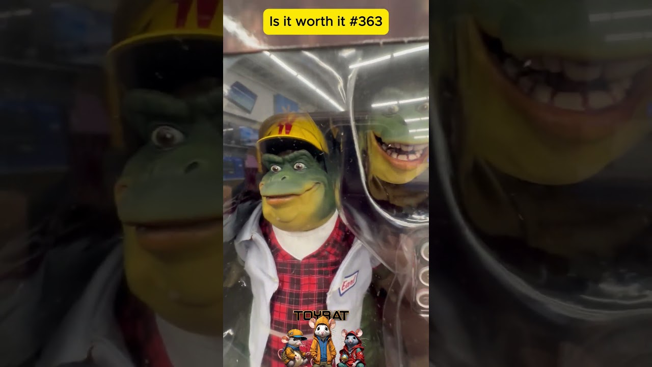 Dinosaur Earl Sneed Sinclair tv series animatronic Action figure sold 