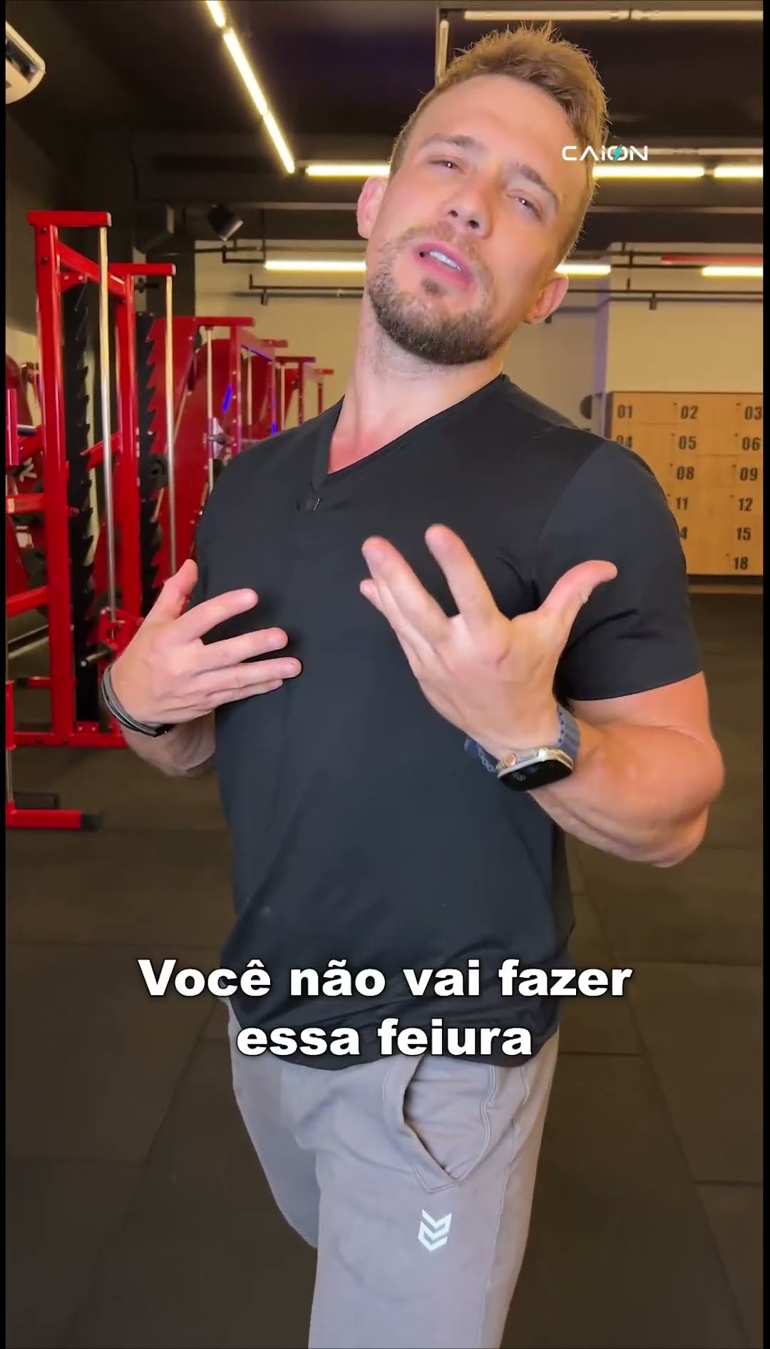 Jeito certo de fazer o agachamento sumô