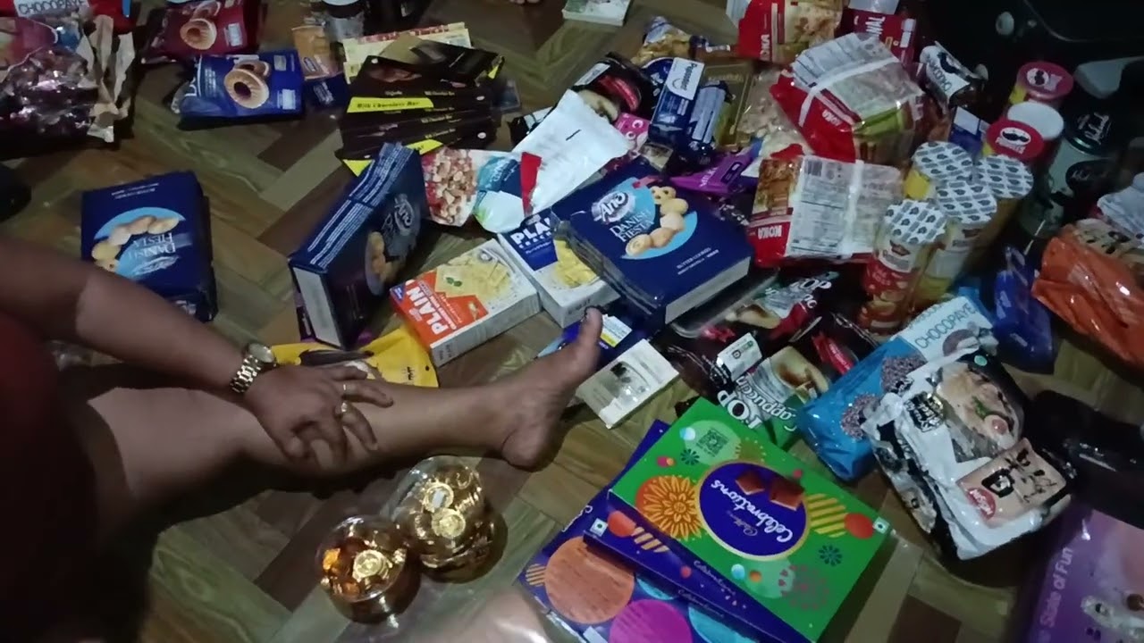 ВОТ ЧТО ВЫ ЧУВСТВУЕТЕ, КОГДА ВЕРНУЛИСЬ ДОМОЙ НА ФИЛИППИНЫ И РАСПАКОВЫВАЕТЕ КОРОБКУ BALIKBAYAN