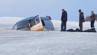 МАШИНЫ ТОНУТ...ЛЕСКА ЗВЕНИТ! РАЗГИБАЕТ МОРМЫШКИ.. Экстремальная рыбалка в конце марта..