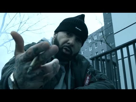 AZAD ft. KOOL SAVAS - LEER DAS MAGAZIN (prod. by CLASSIC)
