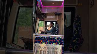 New ebus mil gayi delhi to Dehradun #tranding #traveling #new #ebus #delhi #dehradun #travel