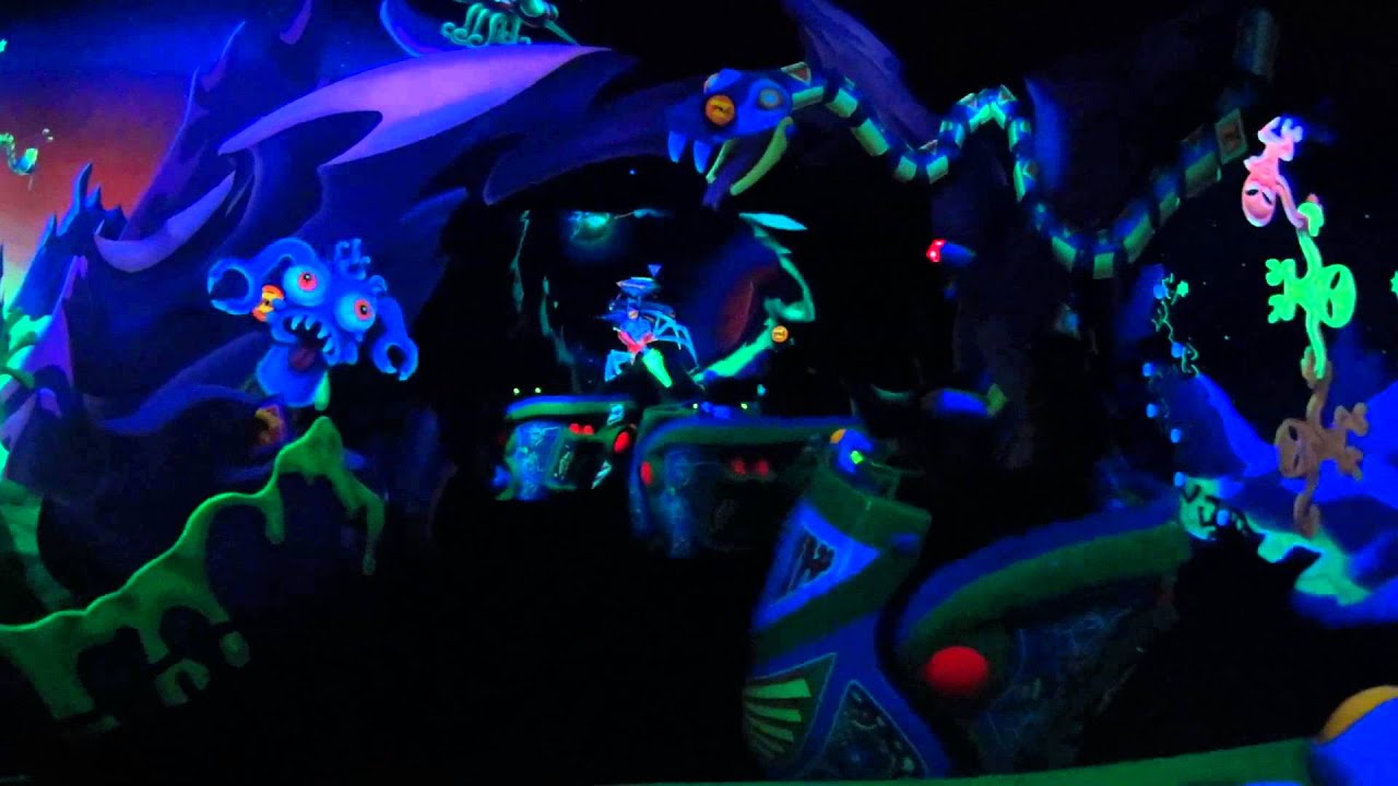 Disneyland HongKong: Buzz Lightyear Astro Blasters Ride